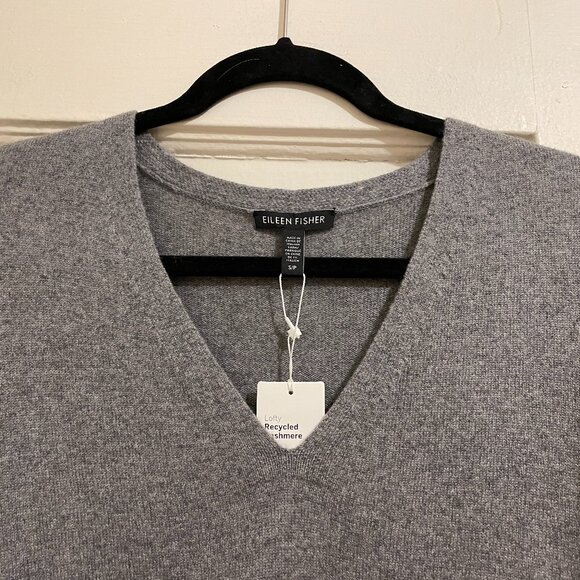 NWT New Eileen Fisher Cashmere Ash Gray V-Neck Tunic Sweater Size S/P - Picture 6 of 9